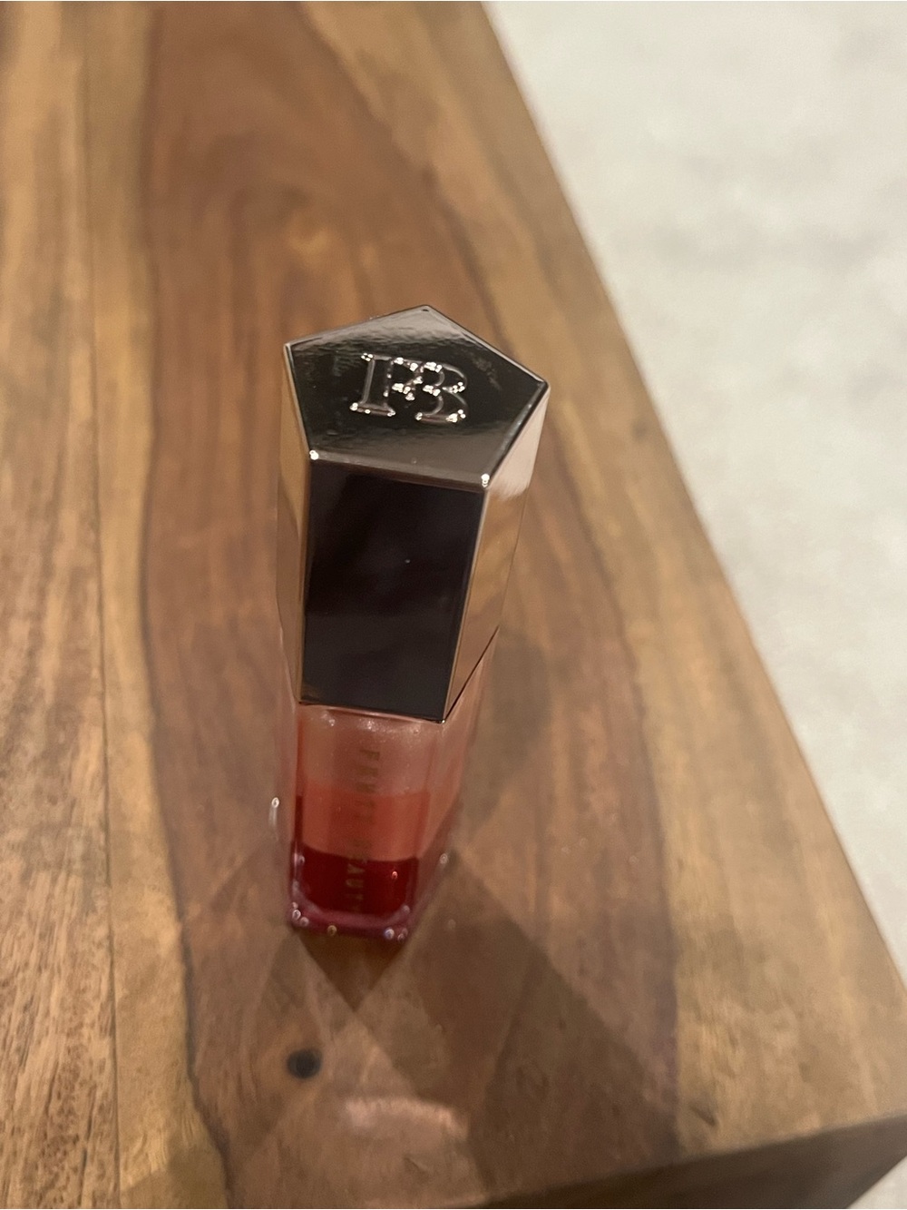 Fenty Beauty Dual-Effect Lip Gloss — Limited Edition - Sugar Plumz - Picture 2 of 4